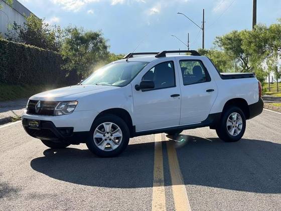 RENAULT DUSTER OROCH 1.6 16V SCE FLEX EXPRESS MANUAL RENAULT DUSTER OROCH 1.6 16V SCE FLEX EXPRESS MANUAL